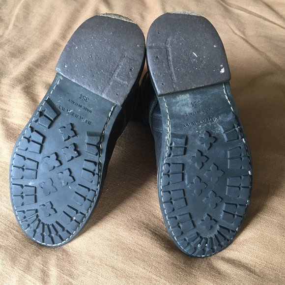 Burberry black leather Clarendon Explorer moto boots with gold tone buckles - Picture 8 of 13